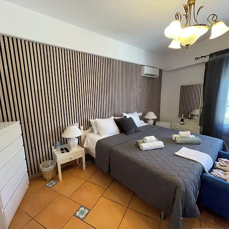 Anna's Garden Bed & Breakfast 3*