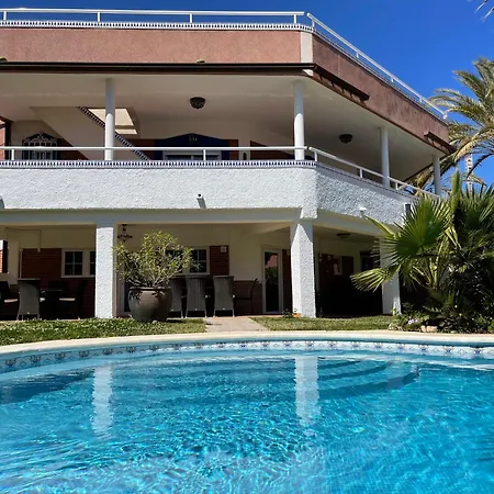 Anna's Garden Bed and breakfast 3*