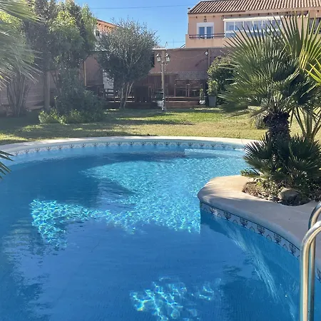 Alojamento de Acomodação e Pequeno-almoço Anna's Garden Torrevieja