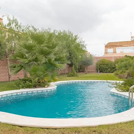 Anna's Garden فندق مبيت وإفطار