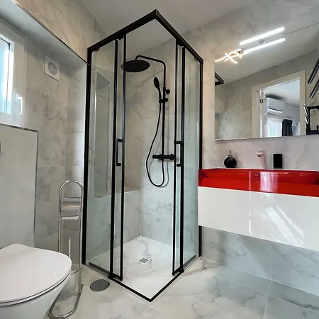 فندق مبيت وإفطار Anna's Garden 3*