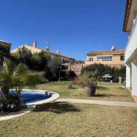 فندق مبيت وإفطار Anna's Garden