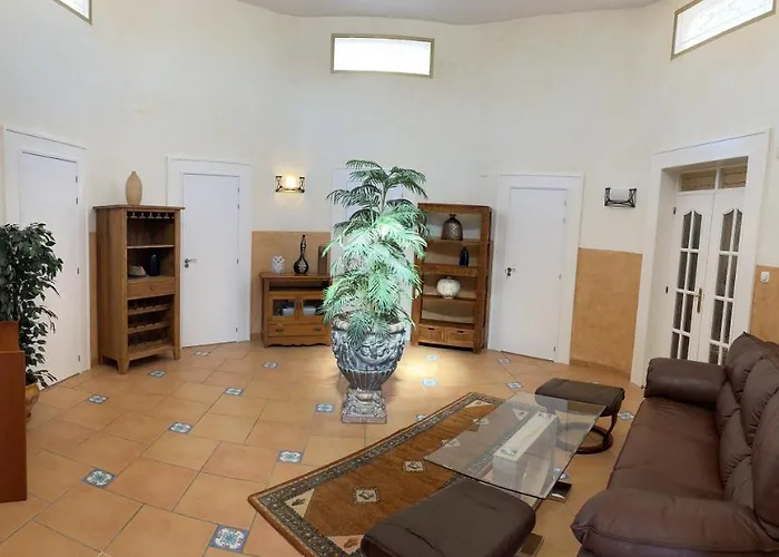 住宿加早餐酒店 Anna's Garden 托雷维耶哈